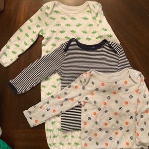 Simple Joys by Carter’s 0-3M 3pc Infant Gowns